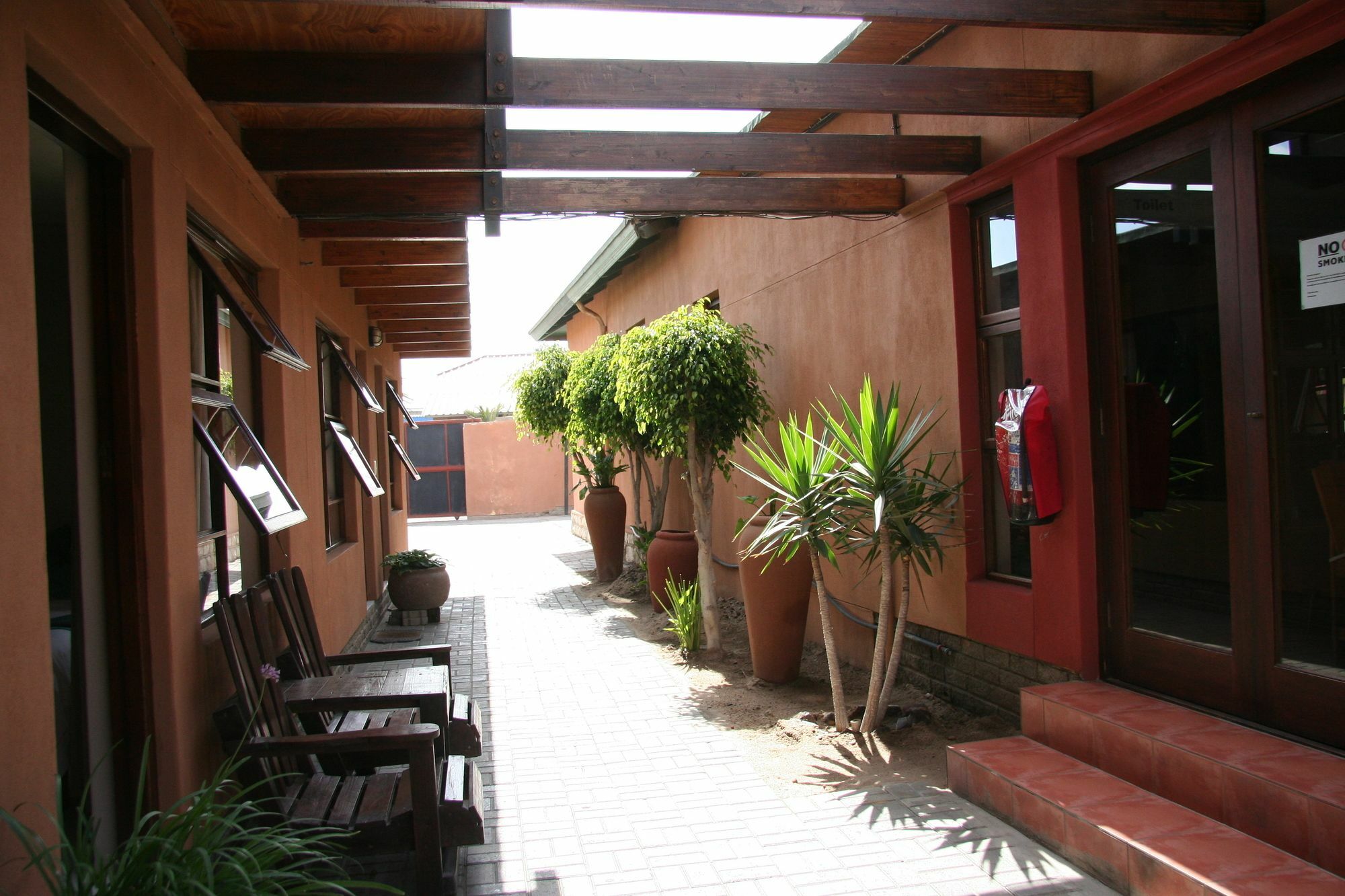 סווקופמונד Dunedin Star Guesthouse מראה חיצוני תמונה